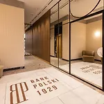 Flatbook - Center Bank Polsk Apartment